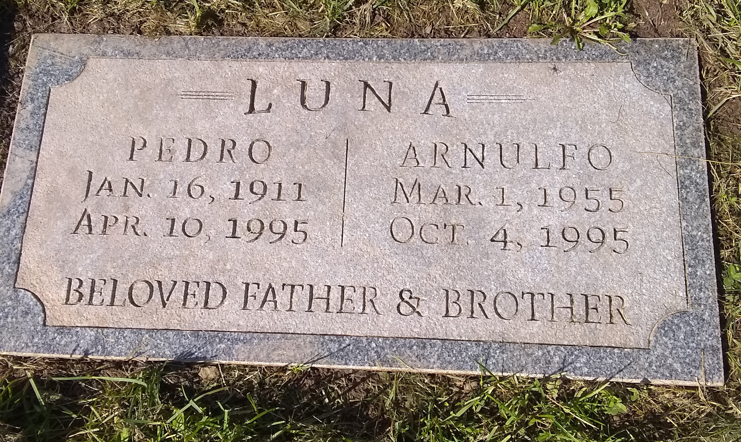 full color gravestone LUNA23